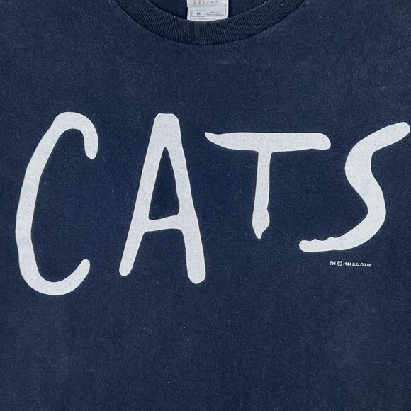 Vintage Fruit of the Loom 1981 Cats The Musical Crew Neck Tee - Size Medium - Picture 2 of 5